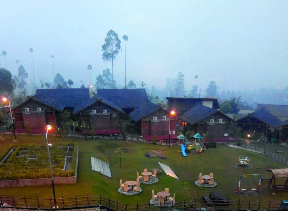 Ciwidey Valley Resort Hot Spring Waterpark 3/25