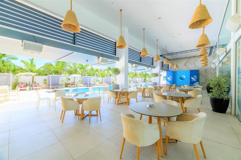 Tasia Maris Seasons Hotel (Adults only) 94/105