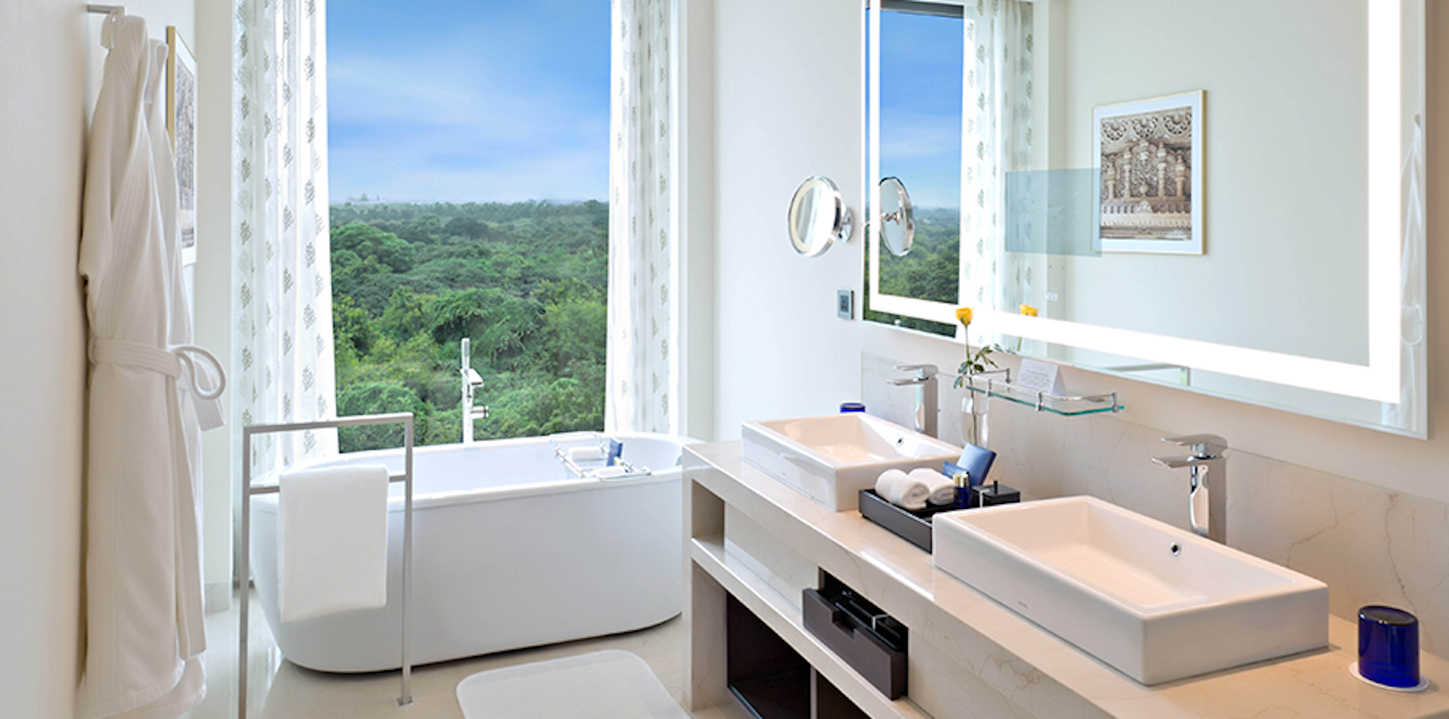 The Oberoi New Delhi 50/55