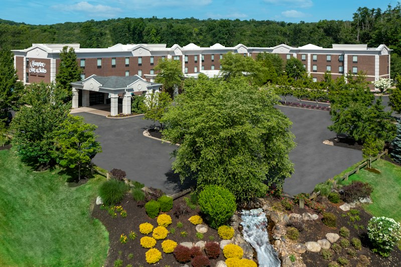 Hampton Inn And Suites Hartford/Farmington 75/76