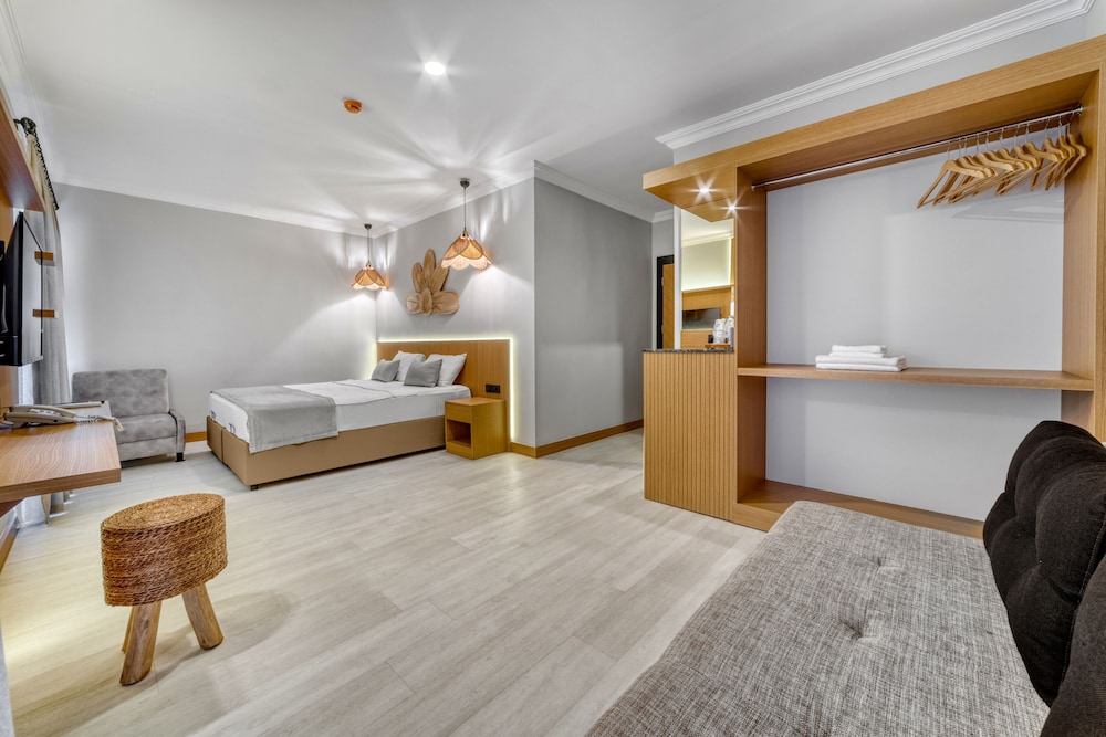 Hildegard Hotel 39/50