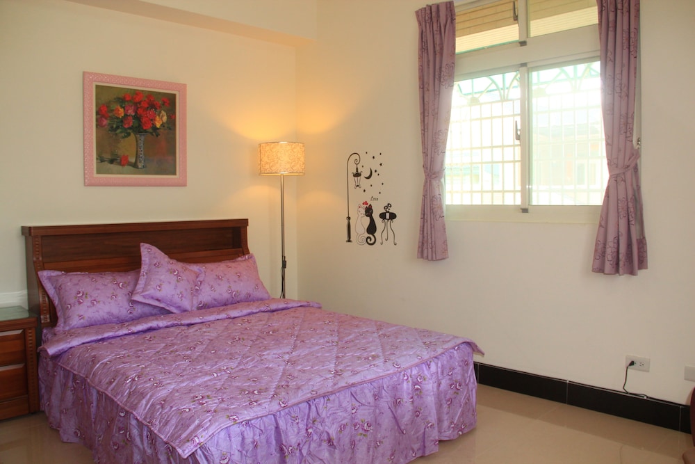 Shang Her Yuan Bed And Breakfast 20/32