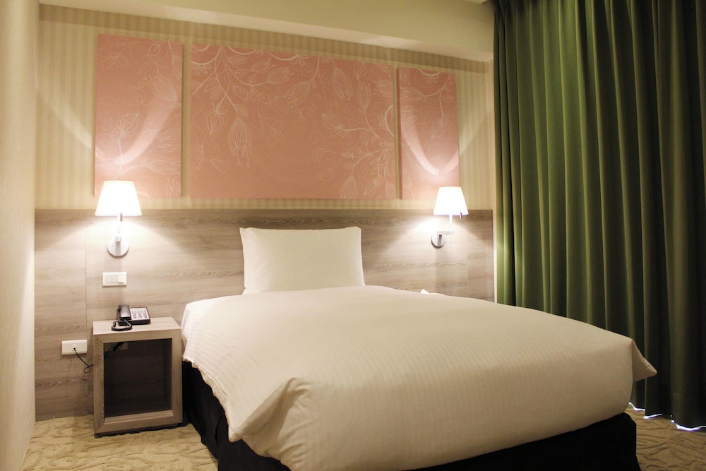 Aeris International Hotel 26/61