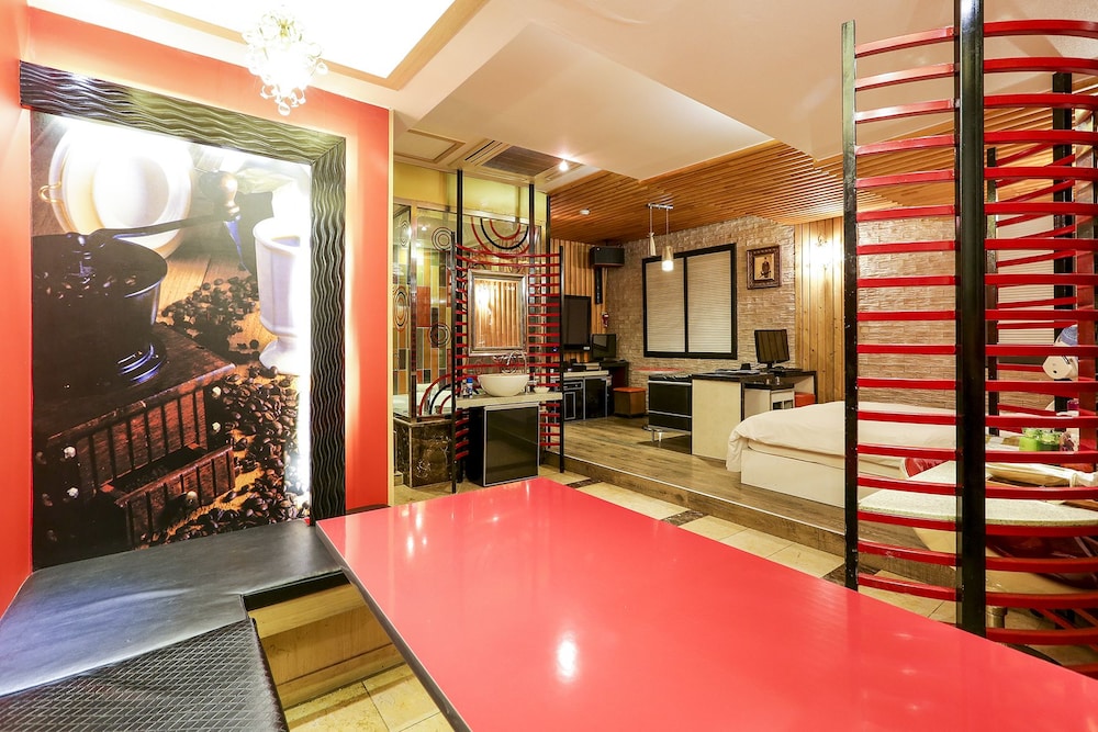 Koam Tourist Hotel 3/50