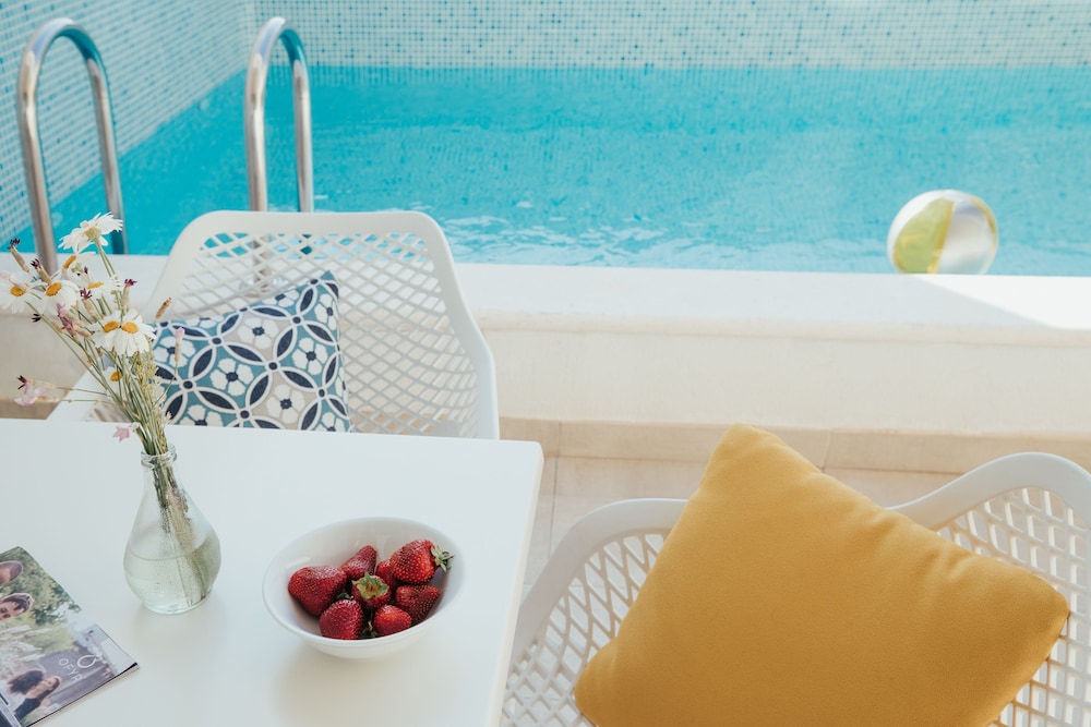 Romana Beach Resort 35/66