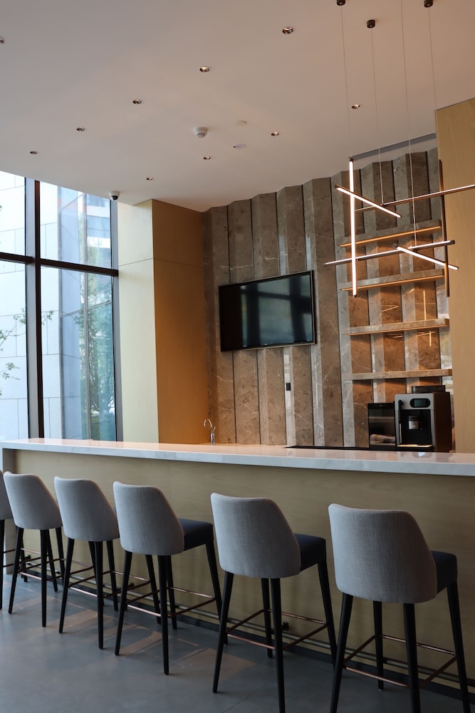 Hyatt Place Yantai Development Zone 24/37