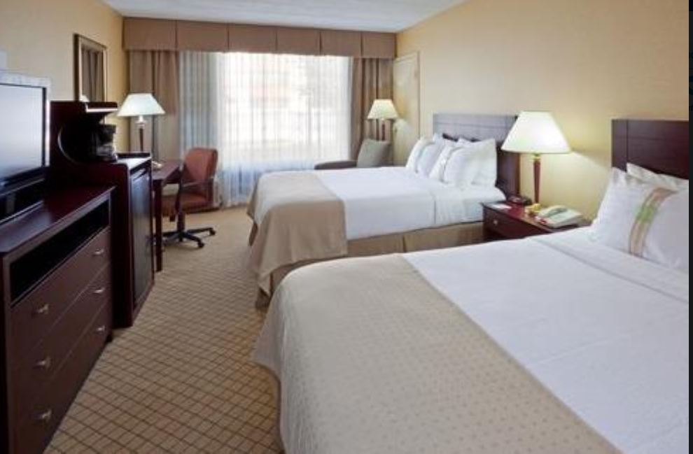 Armoni Inn and Suites 17/57