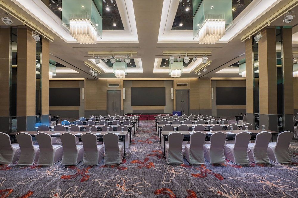Hyatt Regency Taoyuan International Airport 52/59