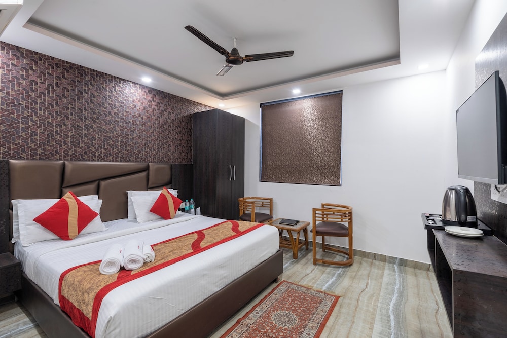Hotel Royal Inn Igi 18/41