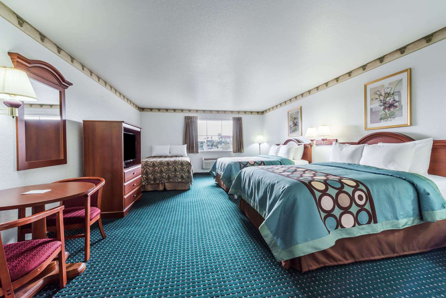 Super 8 by Wyndham Weatherford 8/26