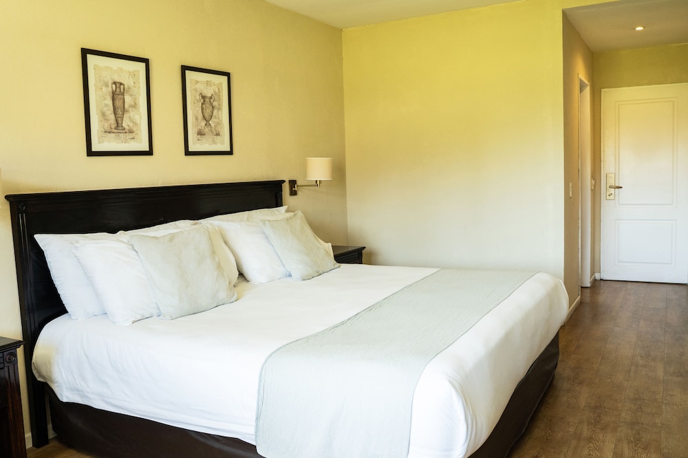 Wyndham Garden Campana 10/50