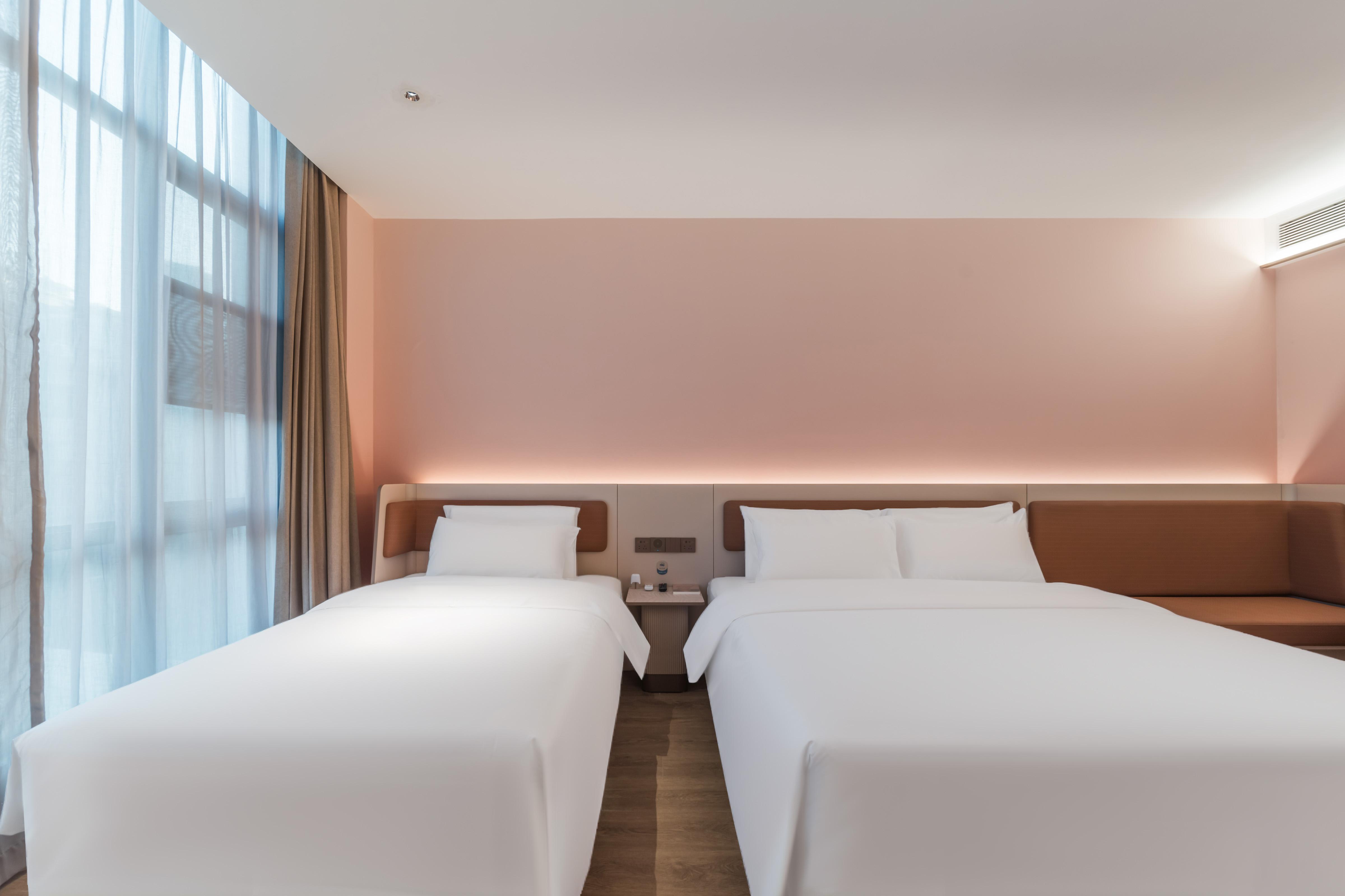 JI Hotel (Guangzhou Baiyun Station Sanyuanli Avenue) 35/50