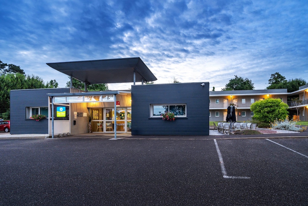Sure Hotel by Best Western Mont-de-Marsan 46/56