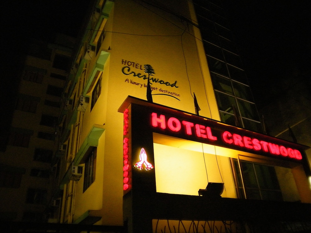 Hotel Crestwood 2/29