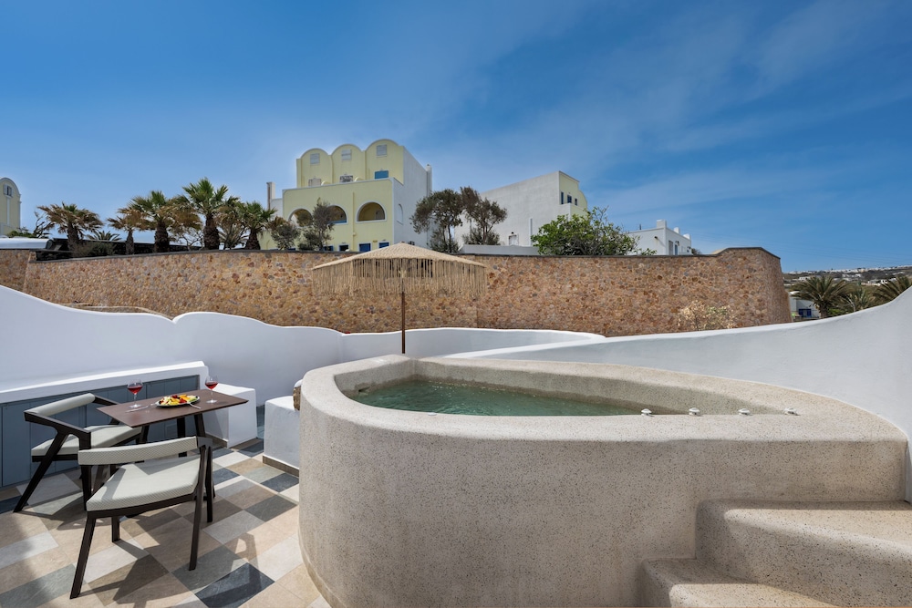 Aelia Luxury Suites 38/50
