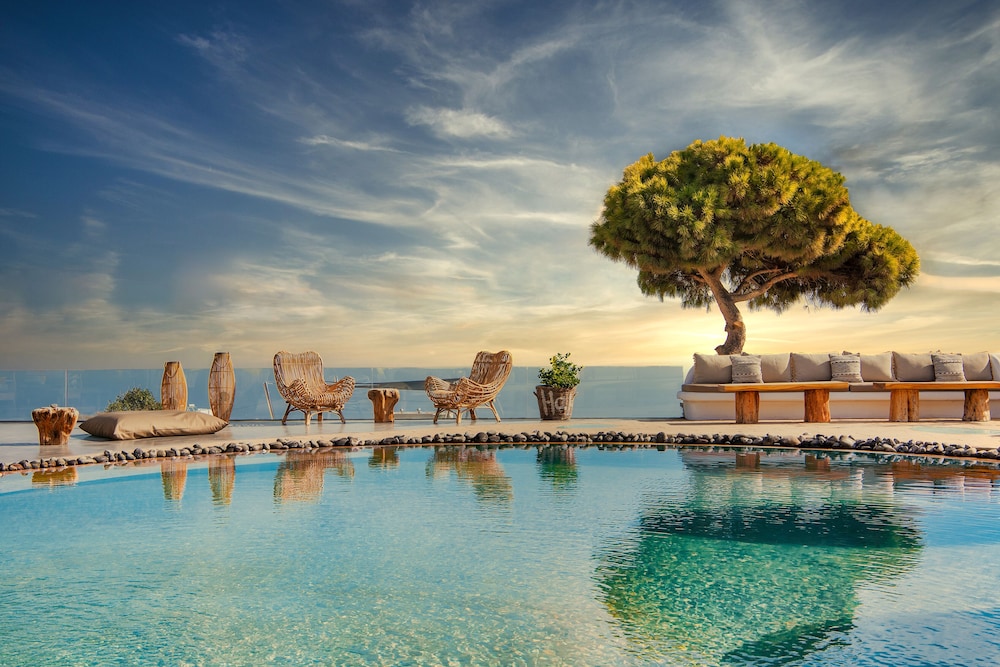 San Marino Suites 45/50