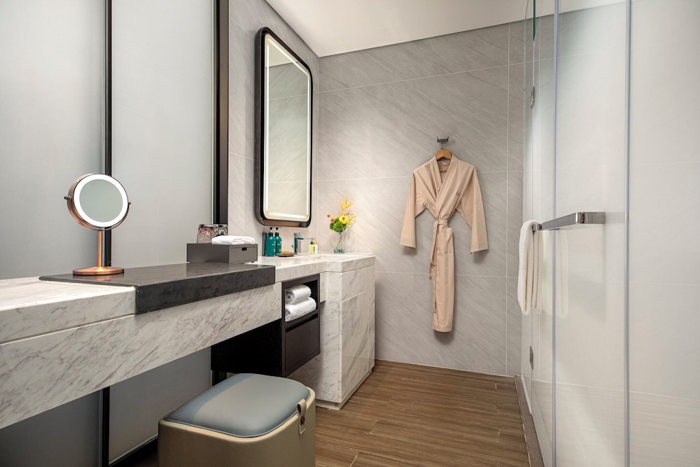 Standard, 2 Double Beds, Ocean Front, High Floor، Crowne Plaza Sanya Yazhou Bay by IHG 6/6