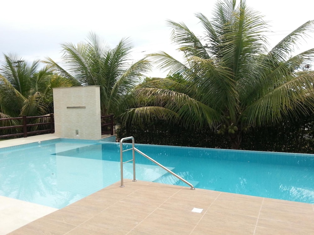 Hotel das Palmeiras 49/50