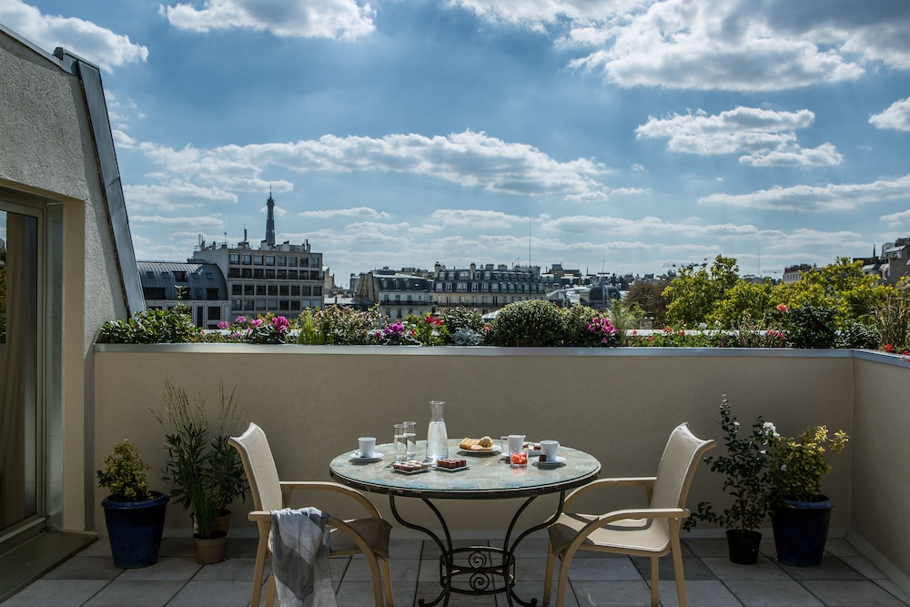 Royal Garden Champs Elysees 75/83