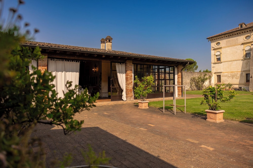 Musella Winery Relais 4/81