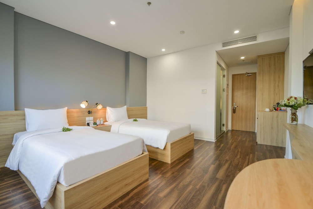 Magnolia Hotel 31/71