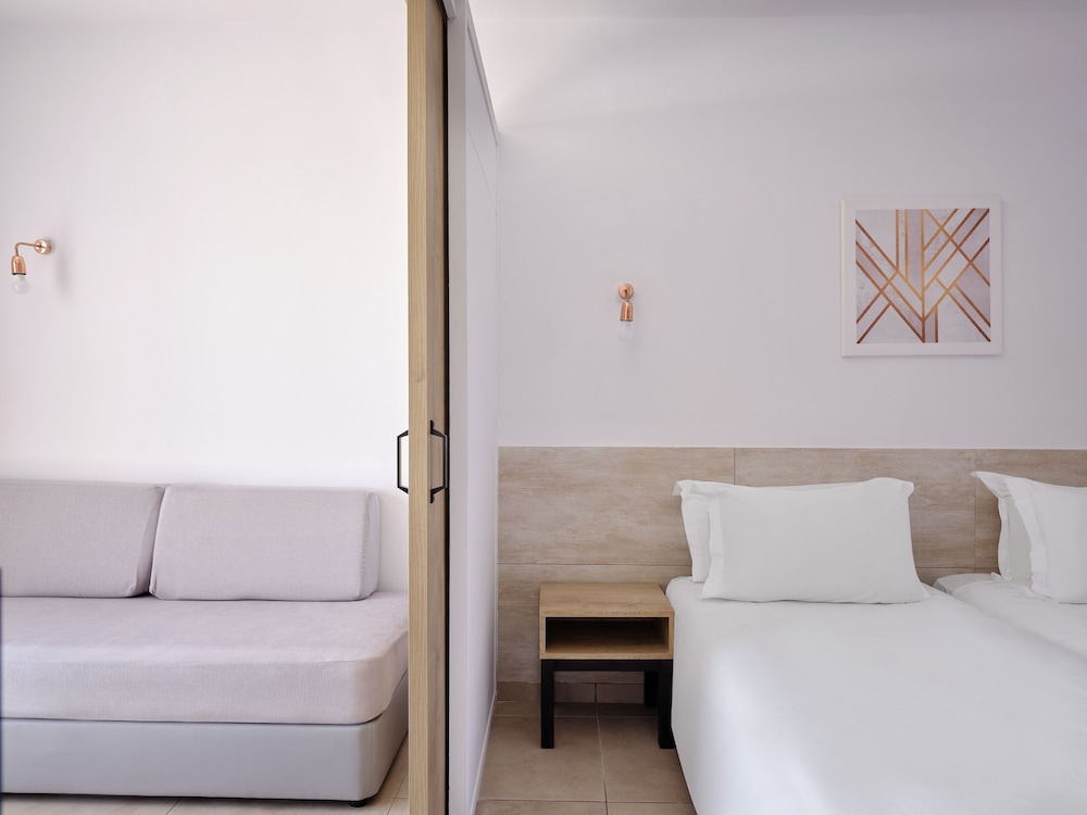Panthea Resort 9/32