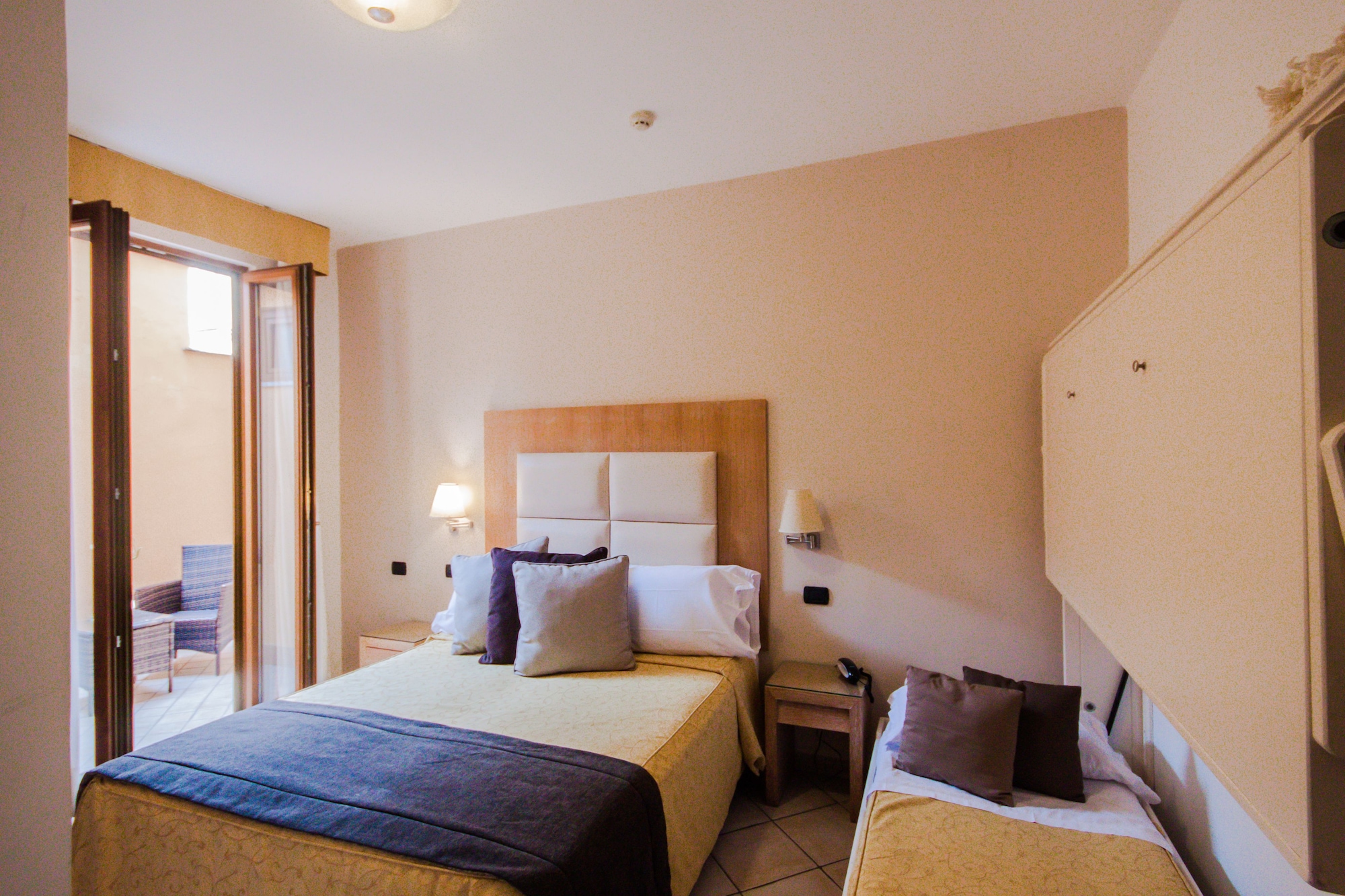 غرفة قياسية ثلاثية بثلاثة أسرّة، Sorrento City Hotel 2/10