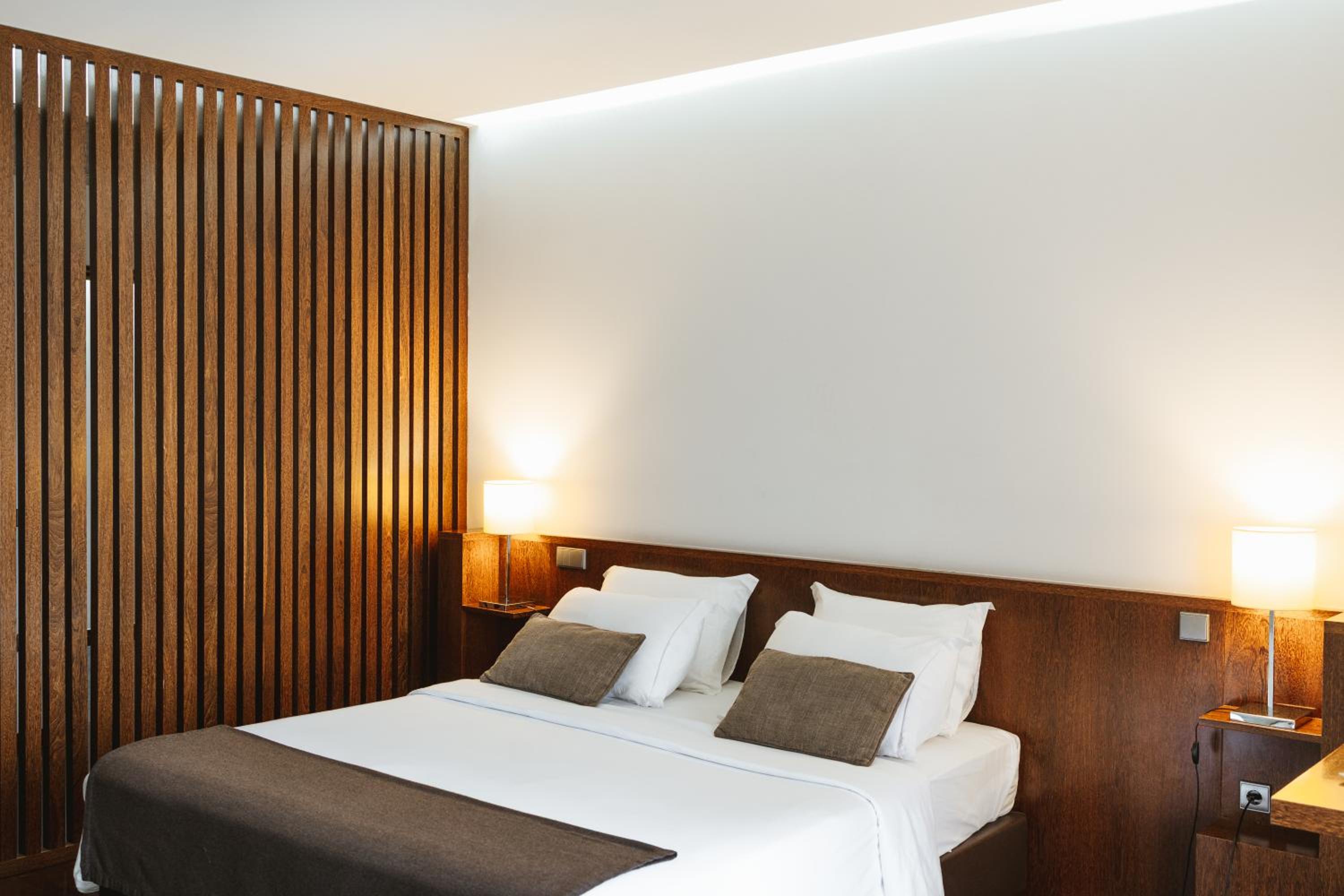 Room, Double Bed