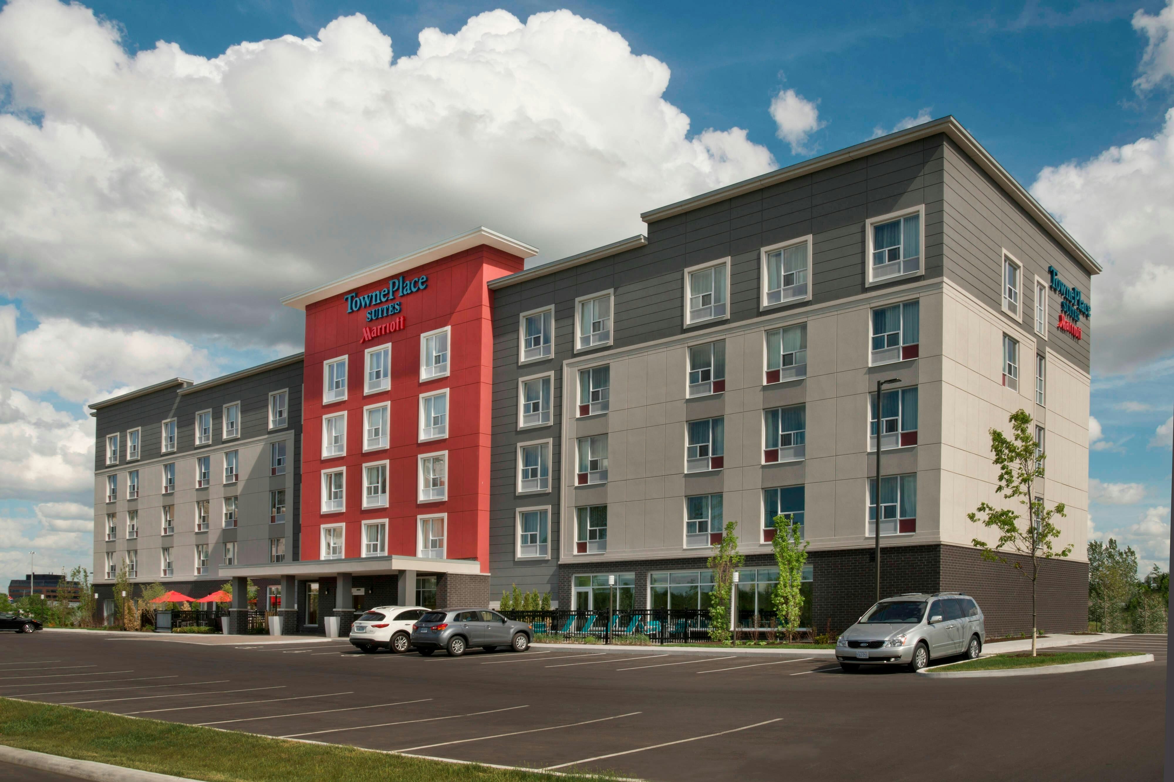 Towneplace Suites Ottawa Kanata 2/2