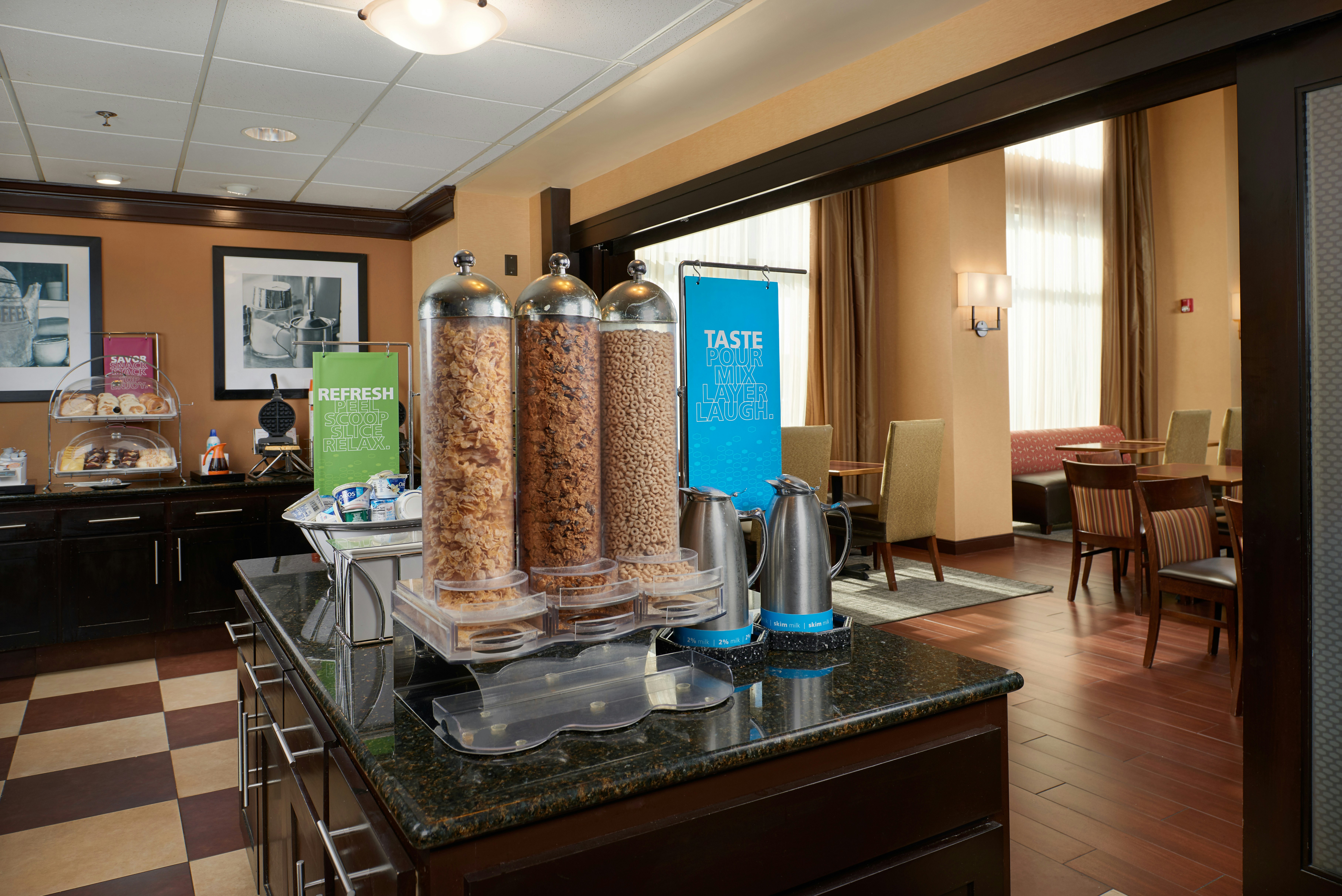 Hampton Inn And Suites Oxford Anniston 18/65
