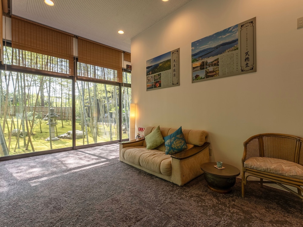 Livemax Resort Yuhigaura Kitu Onsen 30/50
