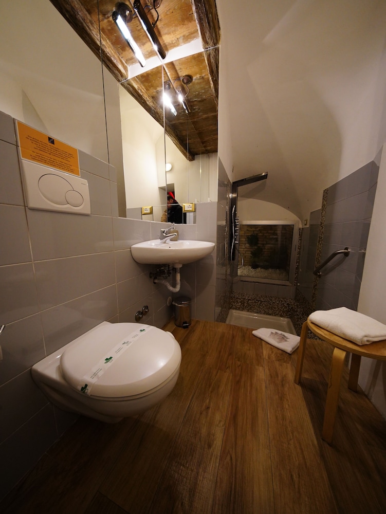 Nerva Accomodation Cavour 63/67