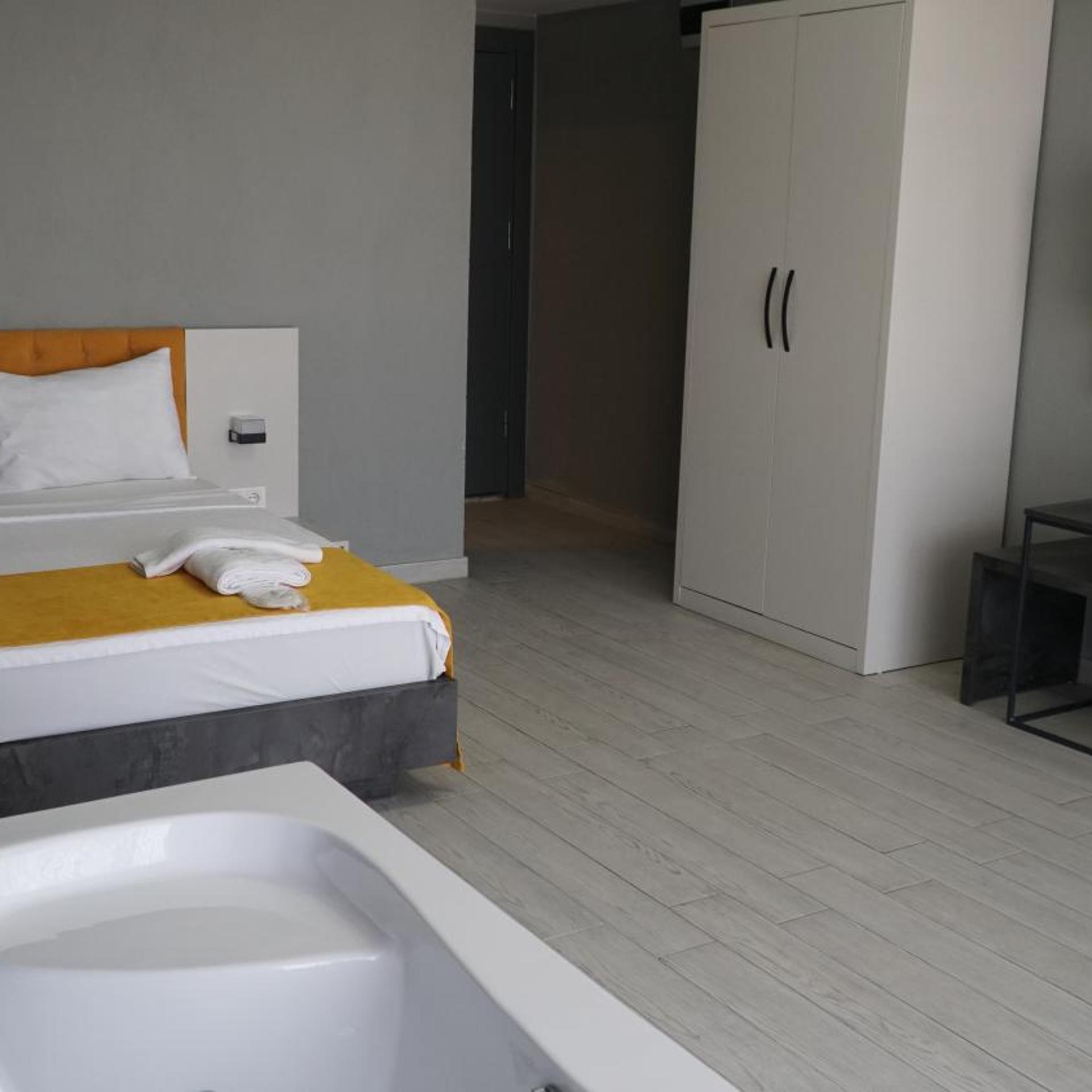 Lizbon Otel Narlidere 12/35
