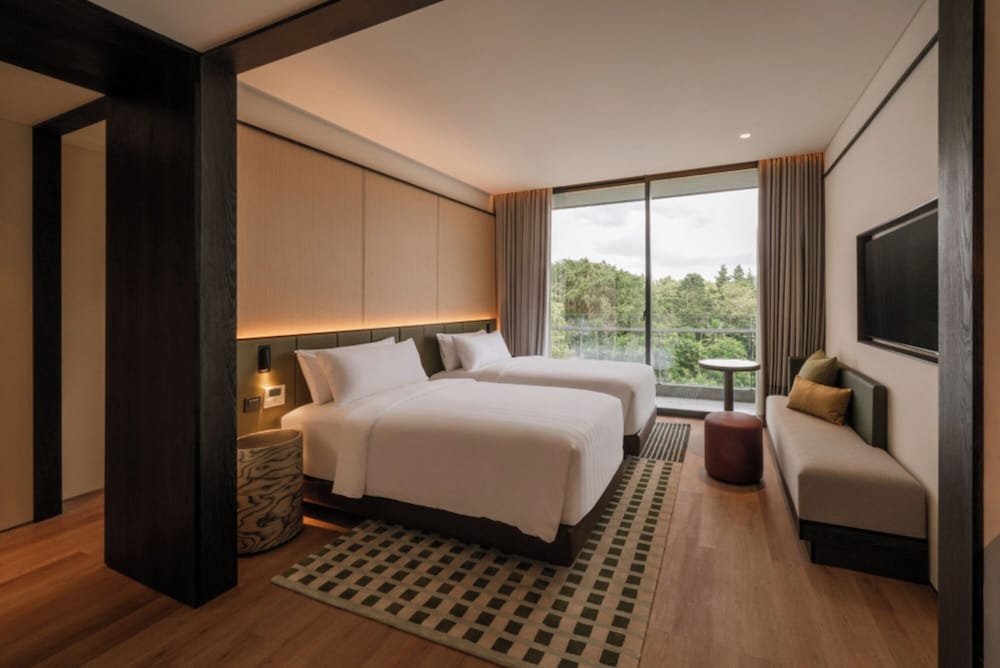 Deluxe, Twin Beds, Nawana