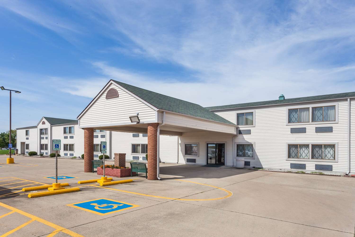Fairbridge Inn Express Decatur IL 30/34