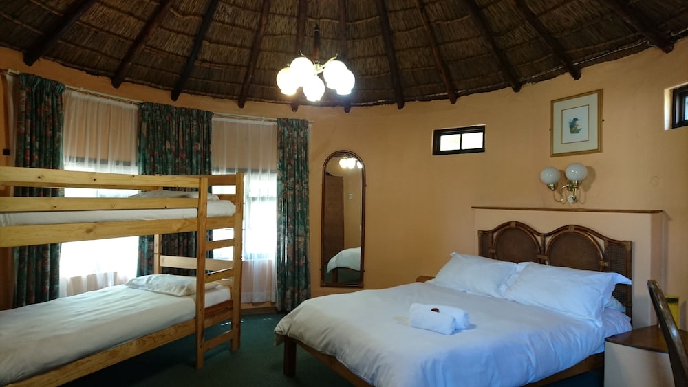 Fairy Knowe Backpackers 9/30