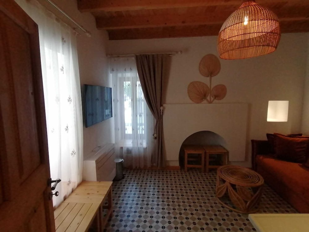 Muhtar Hotel 27/49