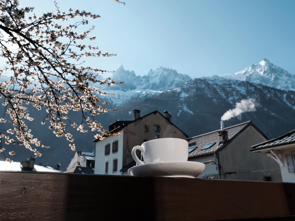 Chalet Hotel Le Whymper 60/63