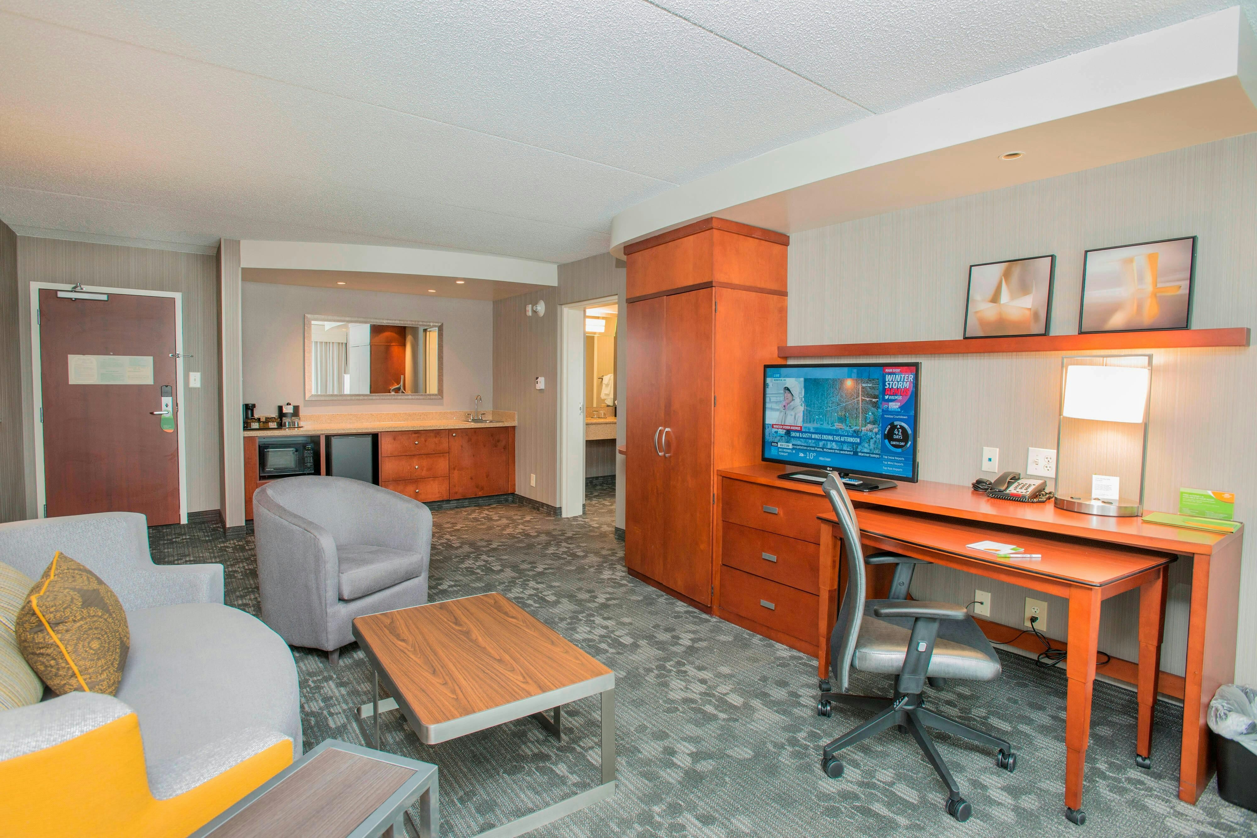 Courtyard By Marriott Cincinnati North At Union Centre 32/50