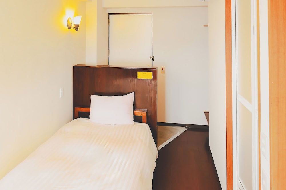 Van Cortlandt Hotel 18/48