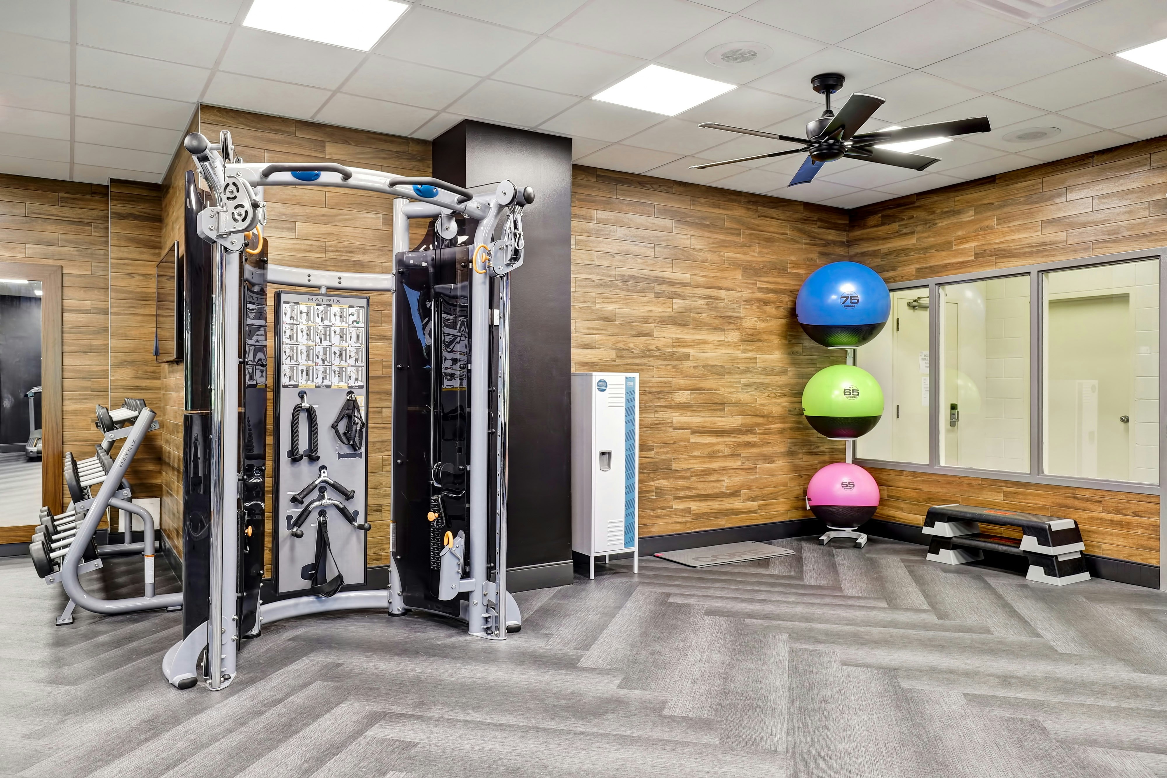 FOUR POINTS BY SHERATON ST CATHARINES NIAGARA SUITES 2/4