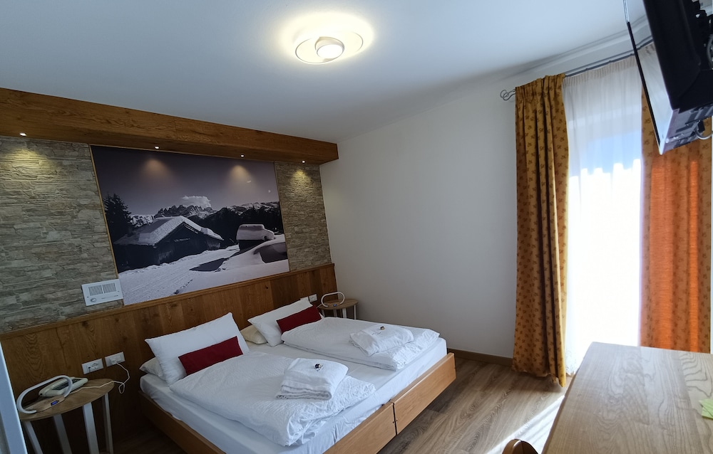 Park Hotel Arnica 18/50