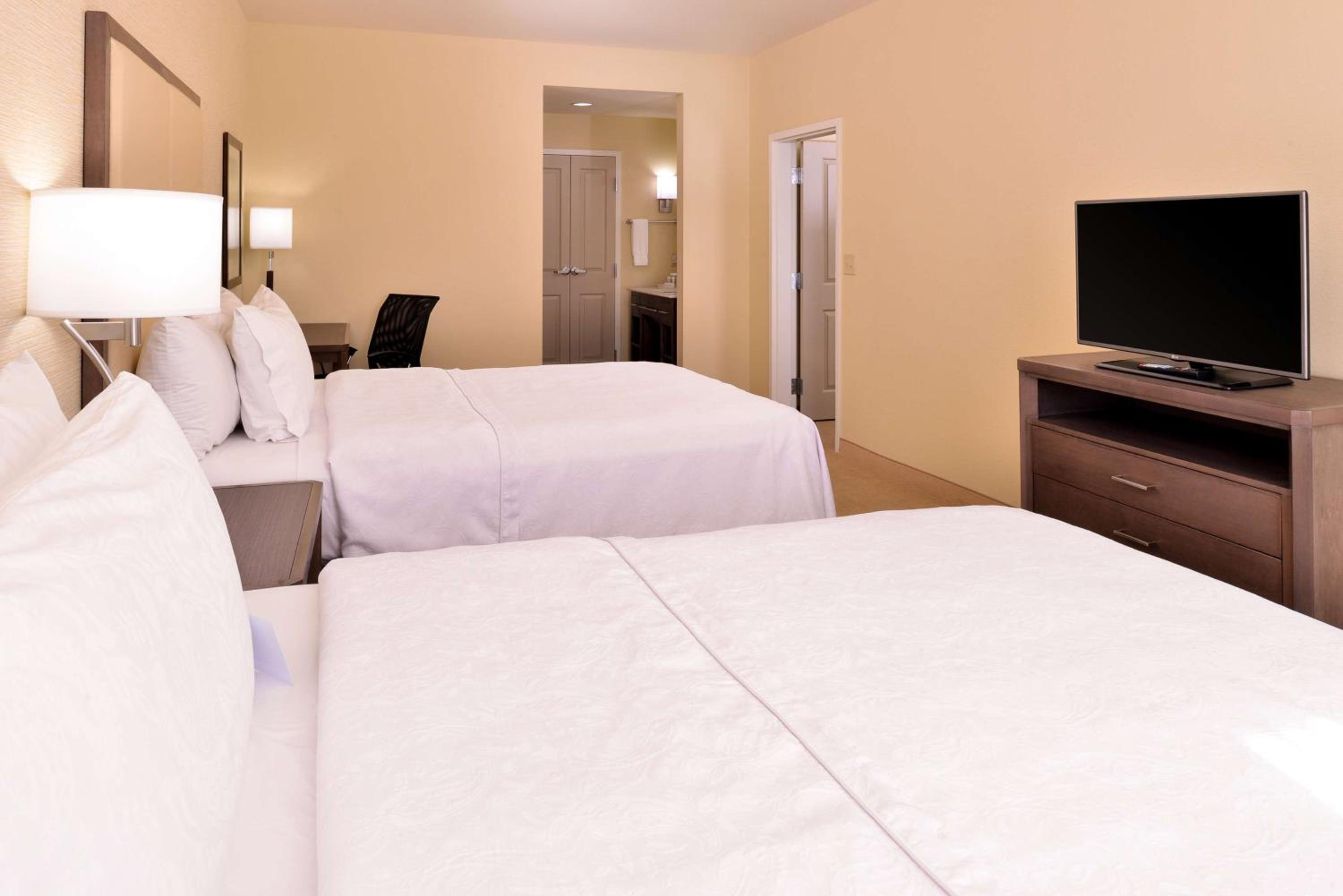 1 Bedroom, Suite, 2 Queen Beds, Sofa, Homewood Suites by Hilton Houma LA 4/6