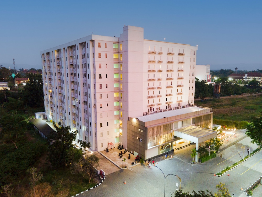 Next Hotel Yogyakarta in Maguwoharjo