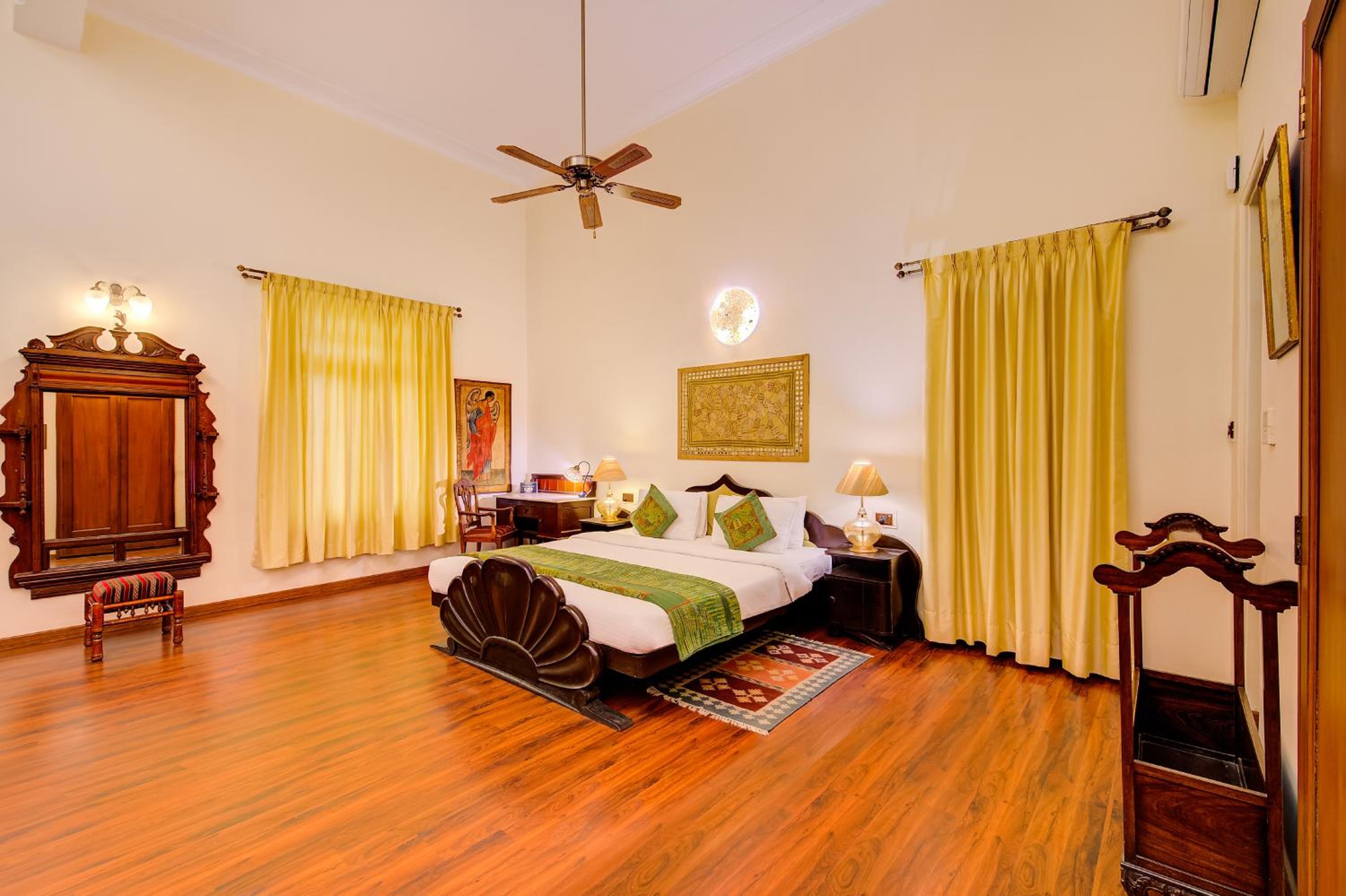 Maharani, Suite