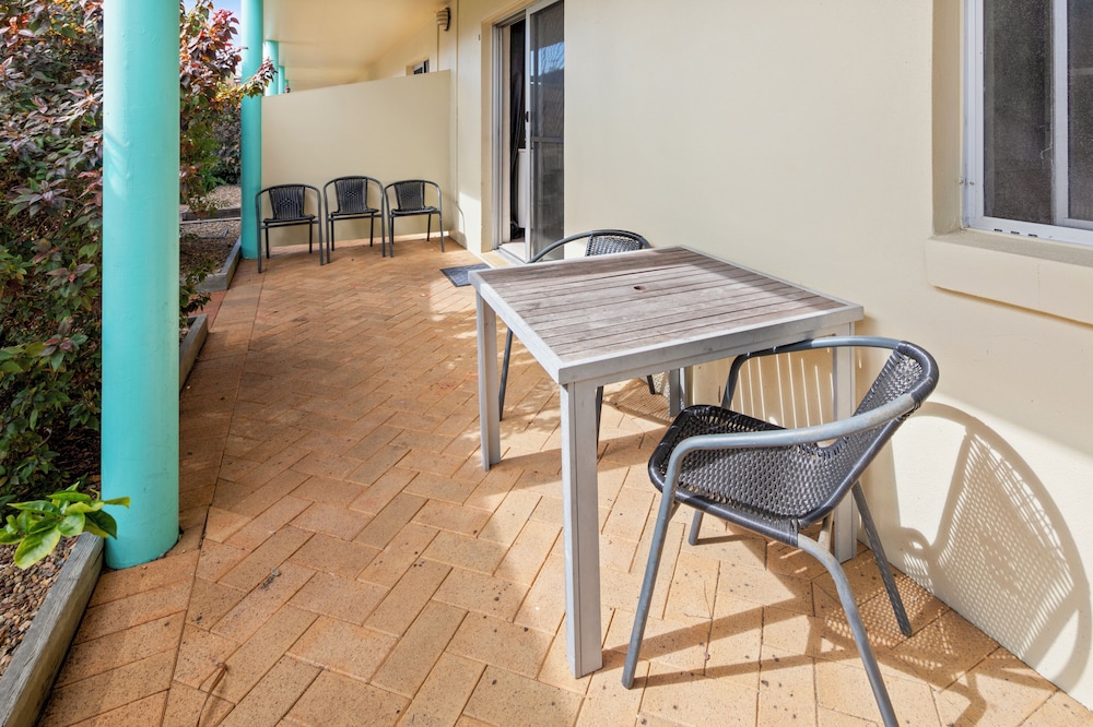 ARLIA SANDS APARTMENTS 52/64