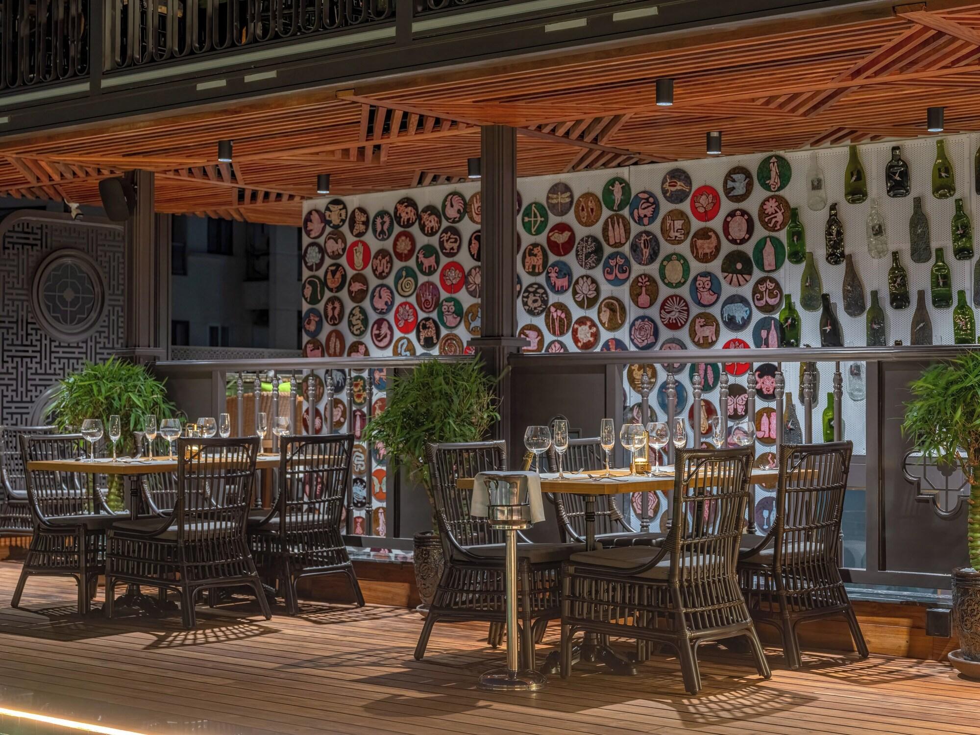 Tonkin Luxury Boutique Hotel & Spa 77/90