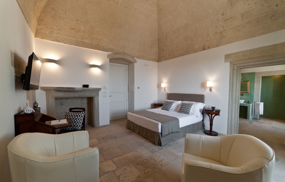 Palazzo Ducale Venturi Luxury Relais 32/72