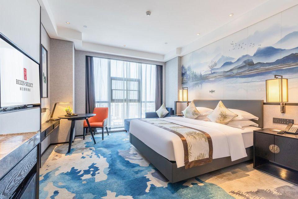Rezen Dong Hotel (Anqing Taixin square) 13/23
