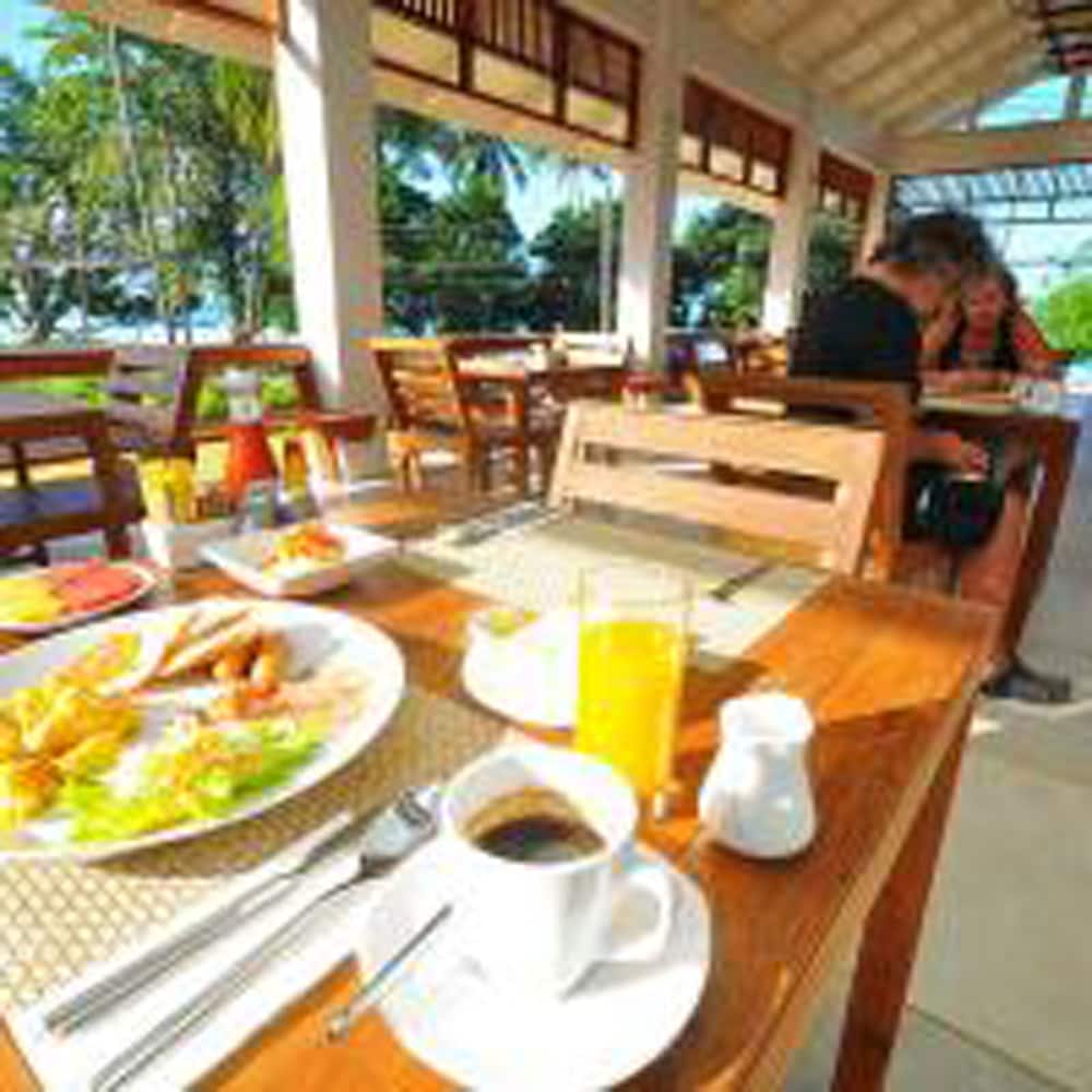 Isle Beach Resort 38/65